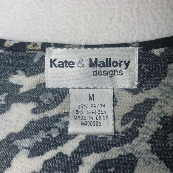 Kate And Mallory Animal Print Tunic Size Medium Scoop Neck Light-Weight Stretchy - Picture 4 of 6